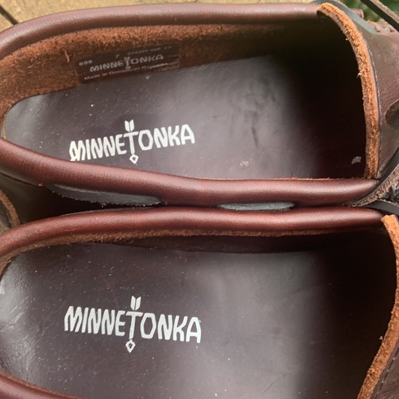 Minnetonka driving Mocs. Leather. Brown. Ladies 7. - Picture 6 of 14